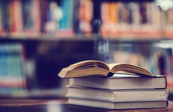 A neveléstudomány elméleti megközelítésének új nézőpontjai / Aktuelle theoretischen und historischen Fragen der Erziehungswissenschaft